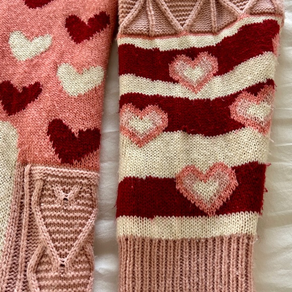 Pink and deep red soft sweater - Picture 3 of 5